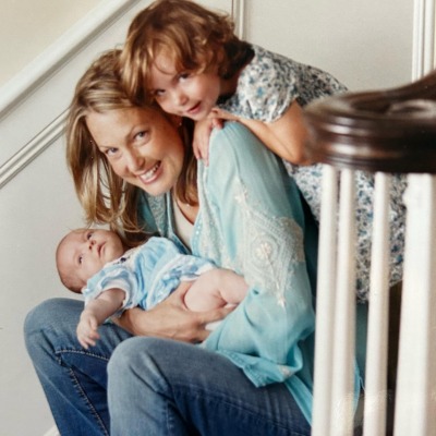 Alexandra Wentworth with her two daughters,Elliot Anastasia  and Harper AndreaStephanopoulos.
